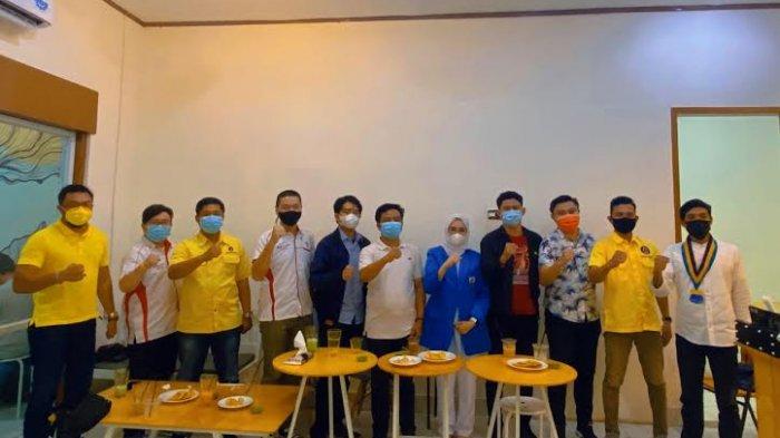 Pelaksana Tugas Ketua Komite Nasional Pemuda Indonesia (KNPI) Kota Makassar, Putri Utami Muis bersama Organisasi Kemasyarakatan dan Kepemudaan (OKP) menggelar konferensi pers terkait rencana agenda Musyawarah Daerah XV DPD KNPI Makassar akhir pekan lalu.