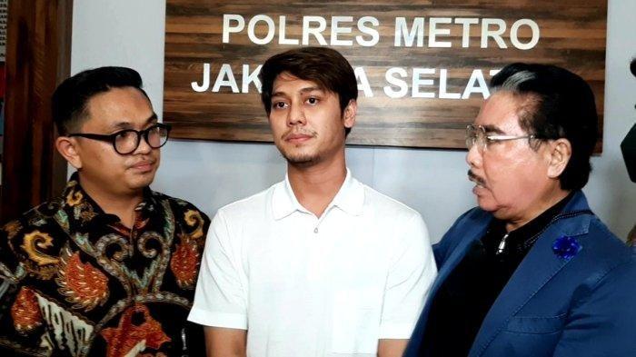 Begini Reaksi Rizky Billar saat Ditanya Terkait Isu Perselingkuhannya