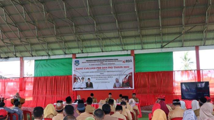 Kepala BPKPD Bolsel, Lasya Mamonto saat memberikan sambutan, Senin (5/9/2022).