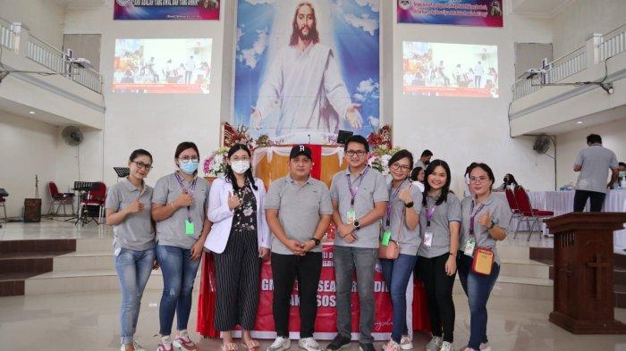 Rumah Sakit Umum (RSU) GMIM Tonsea Airmadidi, Minahasa Utara (Minut) melaksanakan kegiatan bakti sosial (Baksos) di gedung Gereja Jemaat GMIM Betlehem Kawangkoan Baru, Sabtu (11/6/2022).