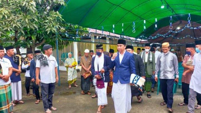 Bupati Bolaang Mongondow Timur (Boltim) Sam Sachrul Mamonto Salat Idul Adha 1443 Hijriah di lapangan Bogani Desa Kotabunan, Minggu (10/7/2022).