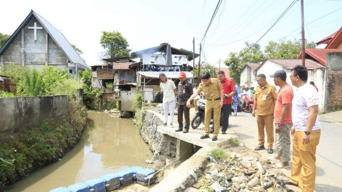 Selasa (15/11/2022), Andrei Angouw mengunjungi beberapa titik di Kota Manado, Sulawesi Utara.
