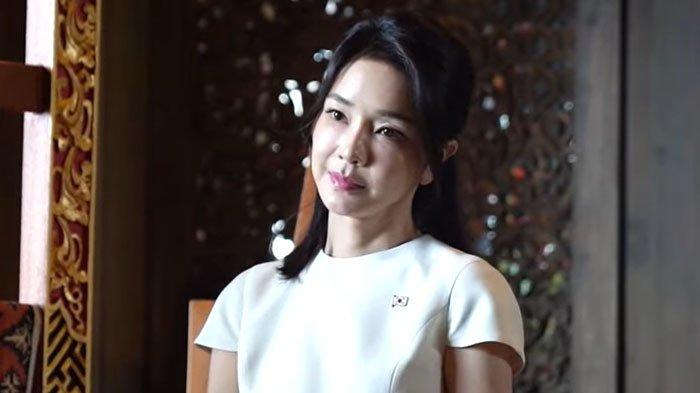 Potret Kim Keon-hee, Istri Presiden Korea Selatan