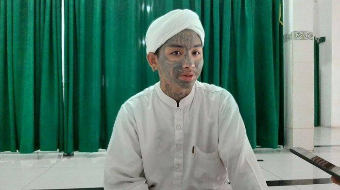 Ahmad Nur Kusuma Yuda di Masjid Jami Al-Istiqomah Jalan Kusuma Wardani, Pleburan.