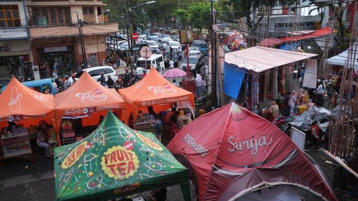 Area pasar senggol Kawasan Taman Kesatuan Bangsa, Senin (13/12/2021)