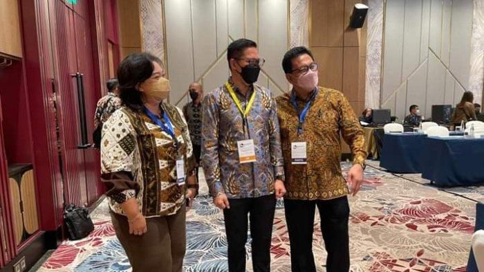 Bupati Minut Joune Ganda mengikuti Rapat Koordinasi Nasional Pengembangan Lima Destinasi Pariwisata Super Prioritas Tahun 2021, Rabu (1/12/2021).
