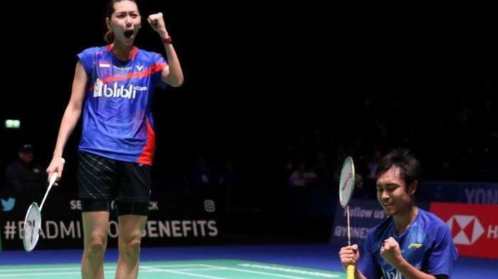Hafiz Faizal/Gloria Emanuelle Widjaja saat berhasil memenangkan salah di German Open 2019.