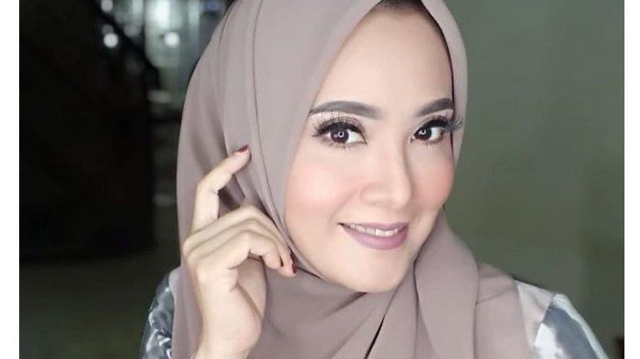 Elma Theana; foto diunggah di Instagram 17 April 2021