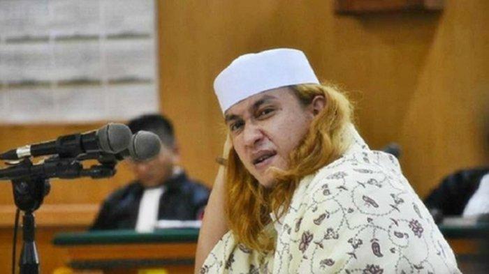 Habib Bahar bin Smith disidang. Dituntut Jaksa hingga izin ke toilet.