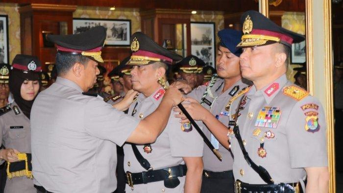 Irjen Pol Teddy Minahasa Saat Ikuti Sertijab Kapolda Lampung