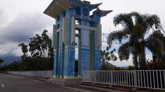 Jalur dua yang merupakan jalan menuju kantor Bupati Bolaang Mongondow (Bolmong), Provinsi Sulawesi Utara (Sulut) menjadi primadona bagi para pengendara baik roda dua maupun roda empat.