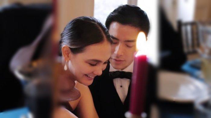 Luna Maya dan Ryochin saat hadiri pernikahan sahabat di Athena