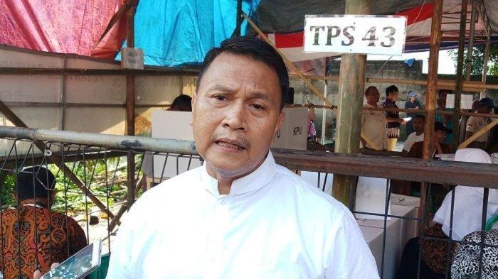 Mardani Ali Sera saat di Tempat Pemungutan Suara (TPS) 43 RT 09 RW 08, Kelurahan Jatimakmur, Kecamatan Pondok Gede, Kota Bekasi, Rabu (17/04/2019).