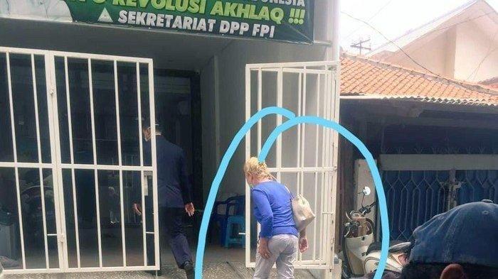 Foto saat Staf diplomatik Kedubes Jerman mendatangi markas FPI.