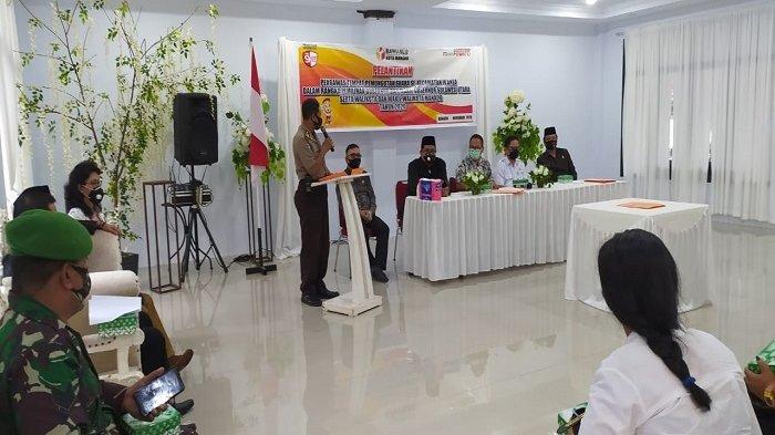 Panwascam Wanea melantik anggota Pengawasan tempat pemungutan suara se-kacamatan Wanea