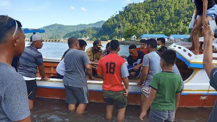 Penemuan mayat di perairan laut Kampung Bandil Kecamatan Siau Timur Selatan (Sitimsel) Kabupaten Kepulauan Siau Tagulandang Biaro (Sitaro)