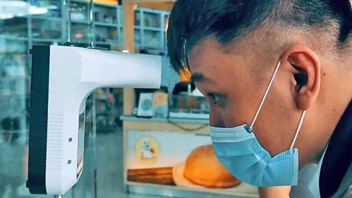 Penerapan protokol kesehatan yang ketat oleh IT Center.