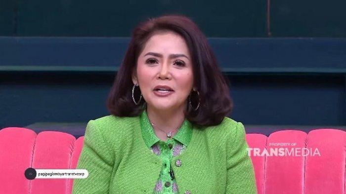 Penyanyi dangdut Kristina idap miom setelah lakukan pengangkatan kista, bahas kematian serta surat wasiat.