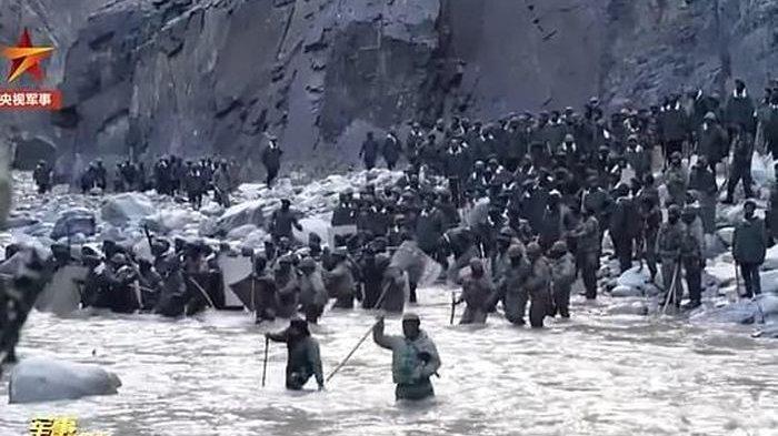 Pertempuran Tentara China lawan India.