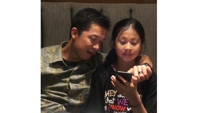Potret kebersamaan Taufik Hidayat dan putrinya