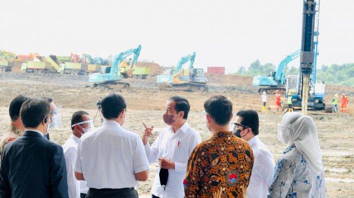 Presiden Joko Widodo menyampaikan komitmen Indonesia dalam dukungan pengembangan ekosistem industri baterai dan kendaraan listrik.