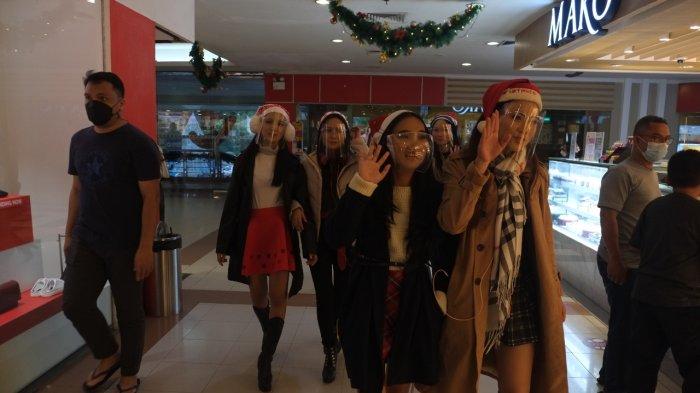 Sesi pemotretan dalam rangkaian Christmas Runaway, Sabtu (4/12/2021).