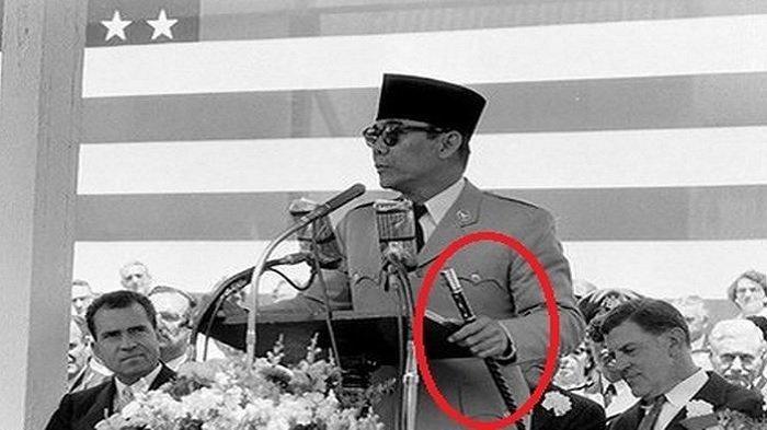 Misteri Tongkat Bung Karno, Pengawal Presiden AS Tak Kuat Mengangkatnya, Tertinggal di Gedung Putih