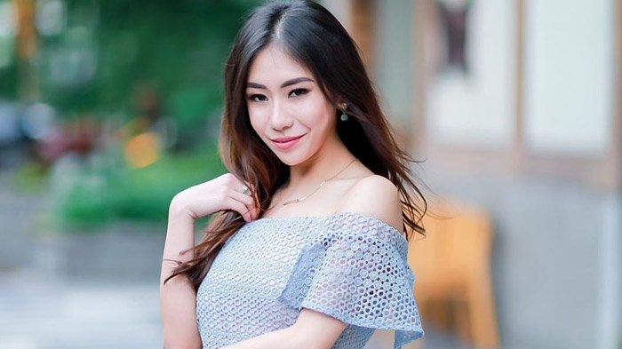 Sosok Ayu Thalia