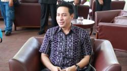 OPINI POLITIK - Dua Malam di Manado