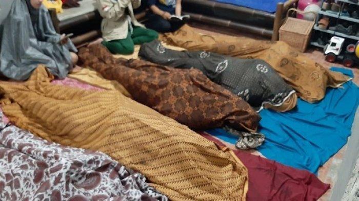 Satu keluarga yang terdiri dari suami istri dan tiga anak meninggal akibat kebakaran di permukiman Bumi Permai Sentosa, Legok, Kabupaten Tangerang, Jumat (23/10/2020) dini hari.