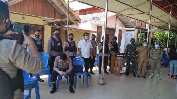 TNI-Polri Jaga Pelaksanaan Sidang Majelis Sinode Istimewa di Minsel