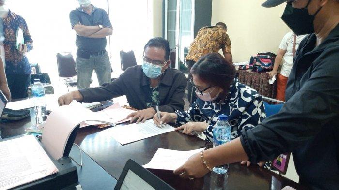 VAP saat menjalani pemeriksaan di Mapolda Sulut.
