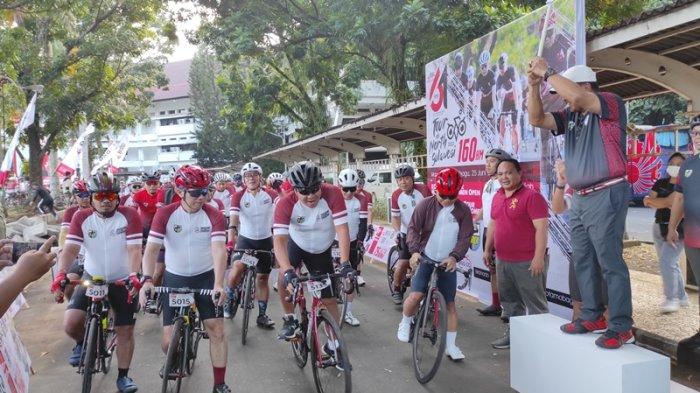 Wagub Sulut, Steven Kandouw turut dalam Tour de North Sulawesi 2022, Sabtu (25/06/2022).
