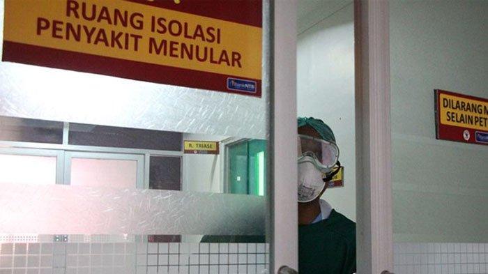 Tidurlah di ruang terpisah selama isolasi mandiri