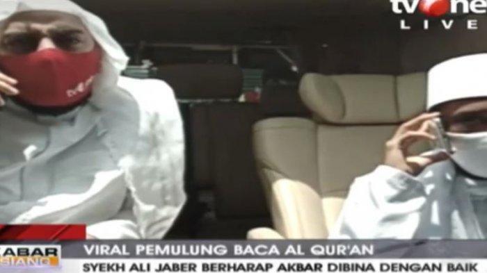 Setelah didaulat jadi direktur bank sampah milik Dedi Mulyadi, Akbar kini dipertemukan langsung dengan Syekh Ali Jaber.