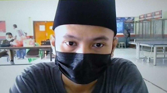 Ardi Pratama, terdakwa kasus salah transfer Bank BCA