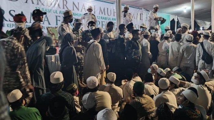 Potret suasana Maulid Nabi dan pernikahan anak Habib Rizieq