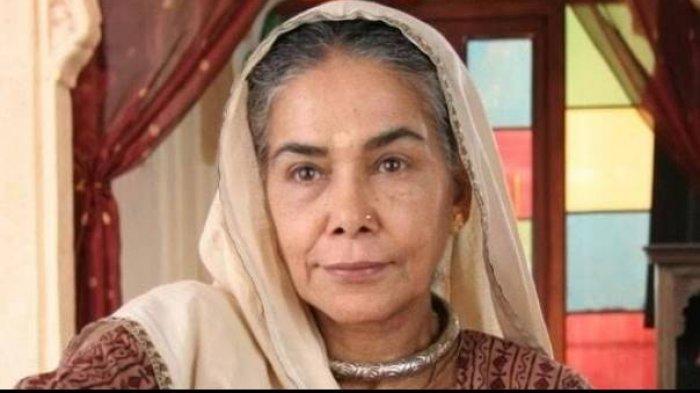 Surekha Sikri yang dikenal sebagai nenek Kalyani di drama Anandhi meninggal dunia.