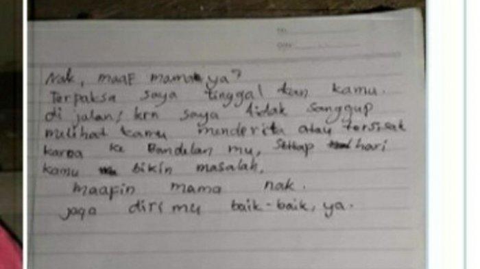 Foto viral di media sosial seorang anak yang diduga dibuang orangtuanya yang disertai selembar surat di Kecamatan Pangkalan Kuras, Kabupaten Pelalawan, Riau, Selasa (29/9/2020).