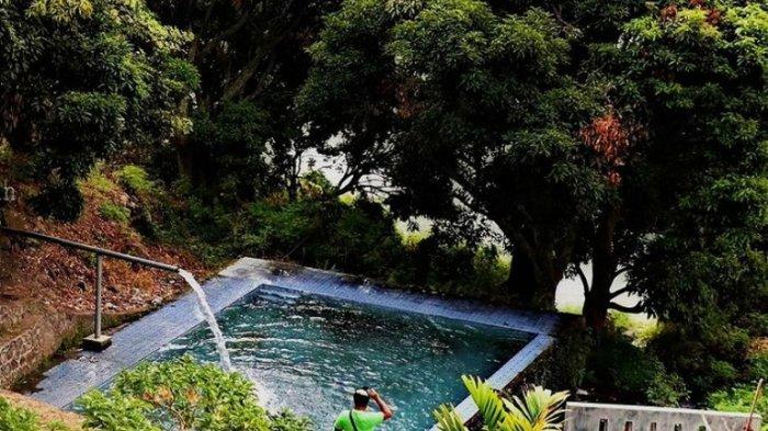 KOLAM renang yang bersumber dari Aek Sipangolu yang berada di Desa Simangulampe, Baktiraja, Kabupaten Humbang Hasundutan (Humbahas), Sumatra Utara.