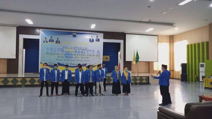 Pengurus Cabang Pergerakan Mahasiswa Islam Indonesia Kota Medan (PC PMII Kota Medan) Masa Khidmat 2020-2021 melaksanakan prosesi pelantikan pada Minggu (24/1/2021) tepat pada pukul 14.00 WIB di Aula UIN Sumatera Utara.