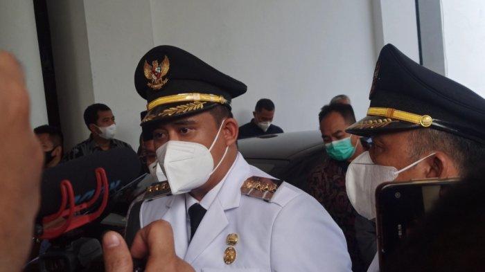 Bobby Nasution saat ditemui usai Rapat Paripurna dengan Agenda Pidato Perdana Wali Kota Medan, Jumat (26/2/2021). Dalam pidato perdana itu Bobby menyampaikan beberapa hal yang akan ia kerjakan selama menjabat Wali Kota Medan termasuk perbaikan jalan rusak.