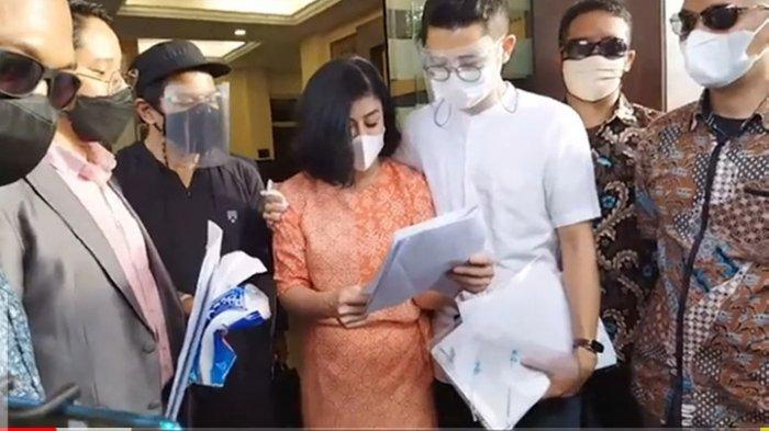 Respons Desiree Terkait Klaim Hotma Sitompul Aset di Luar Negeri, Hotman Paris Geleng-geleng Kepala