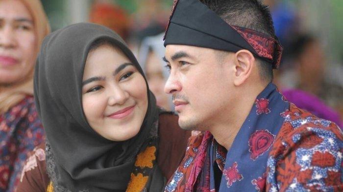 DULU Istri Gubernur. Foto dok: Sherrin Tharia dan Zumi Zola saat masih menjabat sebagai Gubernur Jambi