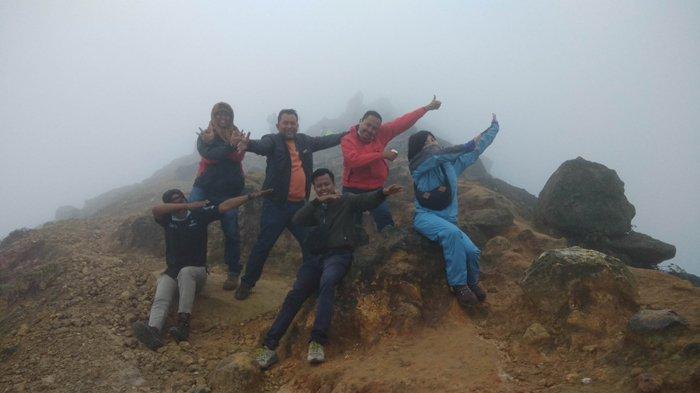 Pesona Gunung Sibayak, Kabupaten Tanahkaro, Sumatera Utara, Sabtu (16/3/2019).