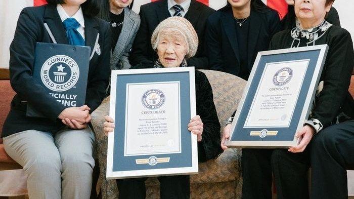 Kane Tanaka dari Fukuoka, Jepang sebagai orang tertua di dunia yang masih hidup.