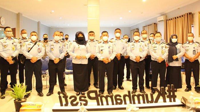 Rombongan satuan kerja jajaran kantor wilayah Kementrian Hukum dan Ham Jambi dalam rangka studi tiru pembangunan zona integritas wilayah bebas dari korupsi