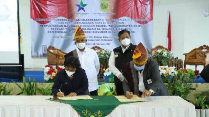 Talk show peningkatan indeks literasi masyarakat kabupaten Dairi tahun 2021 dan penandatanganan nota kesepahaman Perpustakaan Nasional RI dengan Pemkab Dairi, Sekolah Tinggi agama Islam Al Ikhlas Sidikalang, dan Sekolah Tinggi Oikumene Injili Sidikalang, Sekolah Tinggi Bibelvrow HKBP dan Institut Teknologi DEL, Selasa (23/02/2021). (Tribun-medan.com/HO)