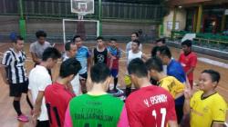 Tidak Mau Lolos Dibantu Tim Lain
