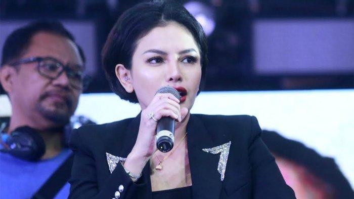 Artis sensasional Nikita Mirzani ketika ditemui di kawasan Gatot Subroto, Jakarta Selatan, Kamis (12/5/2022).